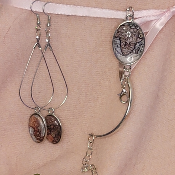 The Traveler Broach Set - Picture 3 of 14